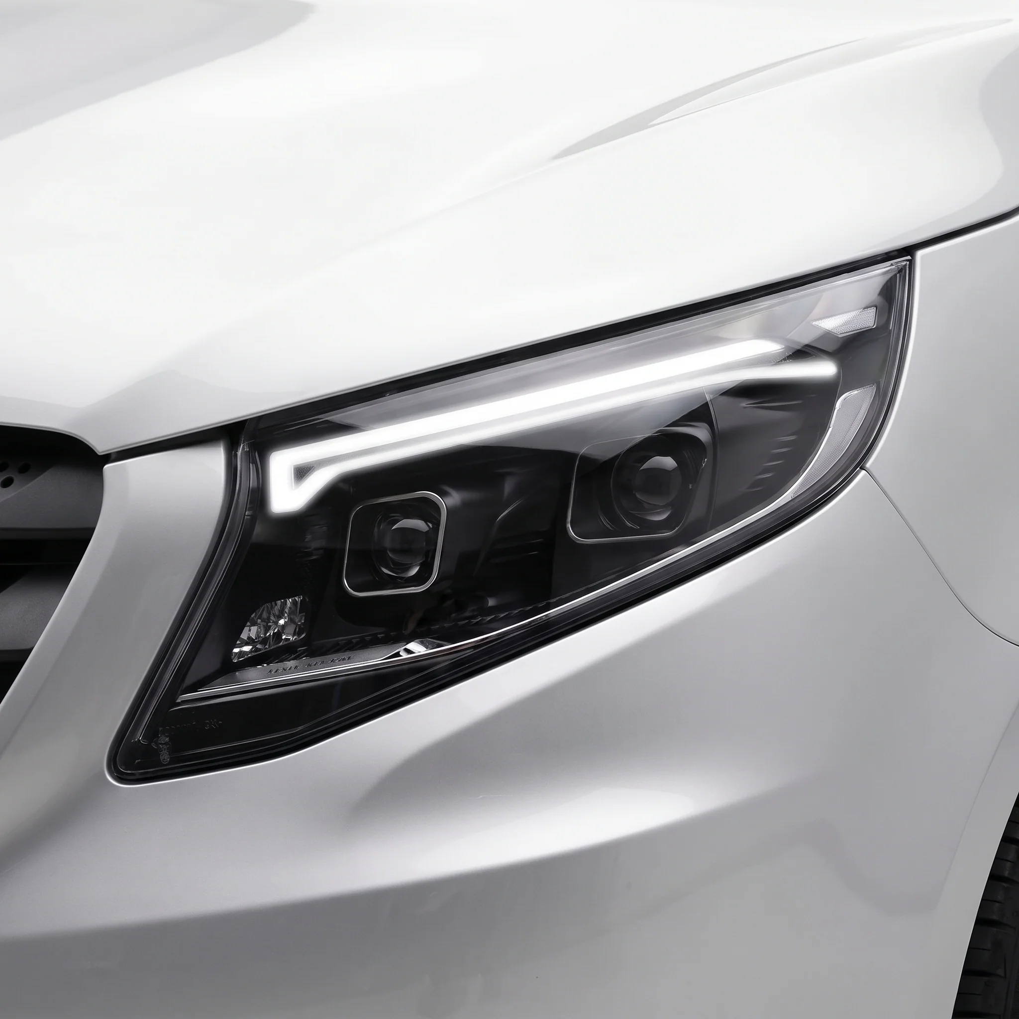 Mercedes-Benz Vito W447 (2015 - 2024) Crystal LED Style Sequential Projector Headlights LH + RH - Image 2