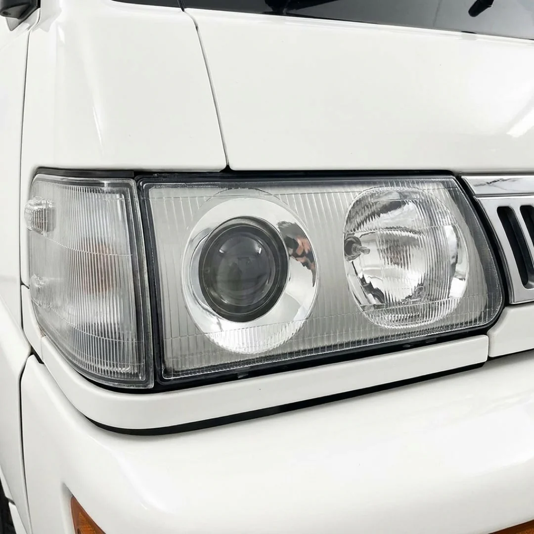 Mitsubishi L300 Express SJ (1995 - 2001) Halogen Headlights LH + RH - Image 2