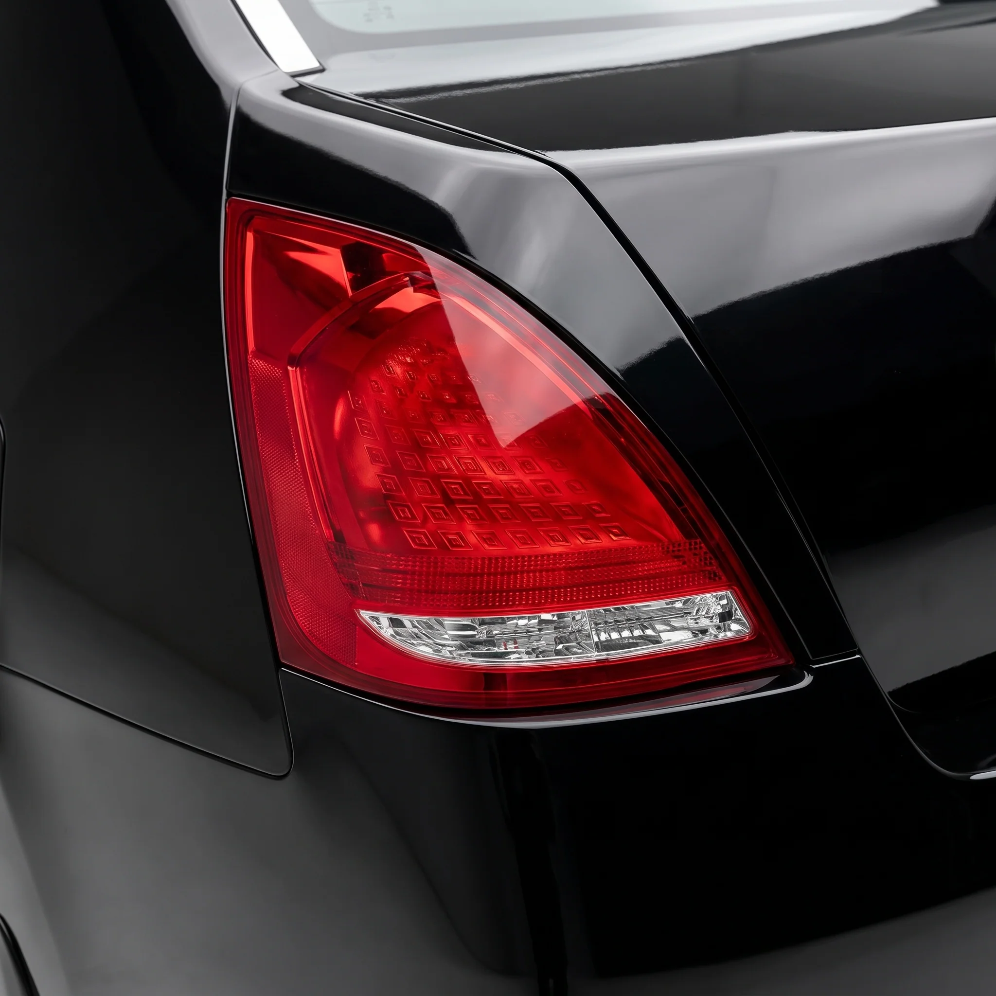 Nissan Maxima J31 Series 1 (2003 - 2005) OEM Style Tail Lights LH + RH - Image 2