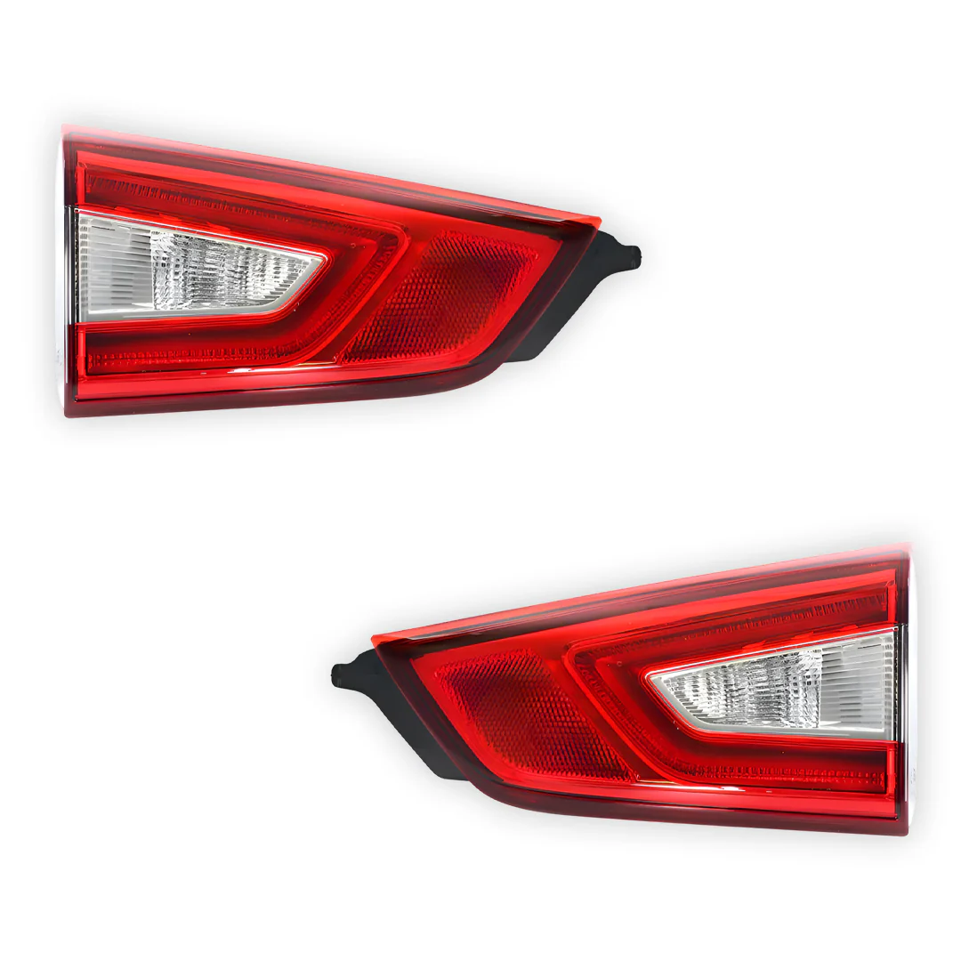 Nissan Qashqai J11 (2014 - 2017) Rear Garnish Tail Lights LH + RH - Image 3