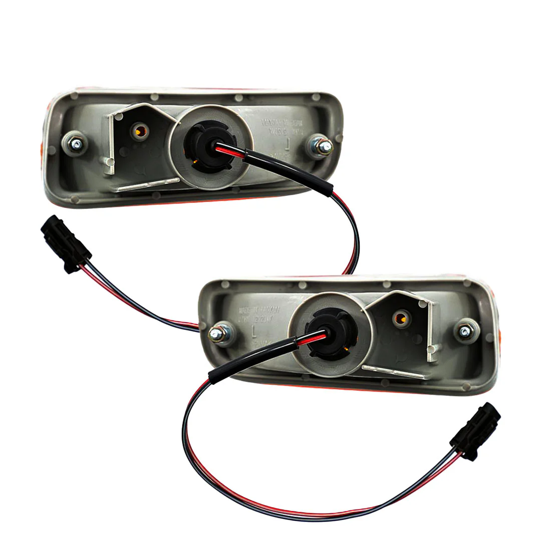 Nissan X-Trail T30 Series 2 (2003 - 2007) Genuine Rear Bumper Light Reflectors LH + RH - Image 3
