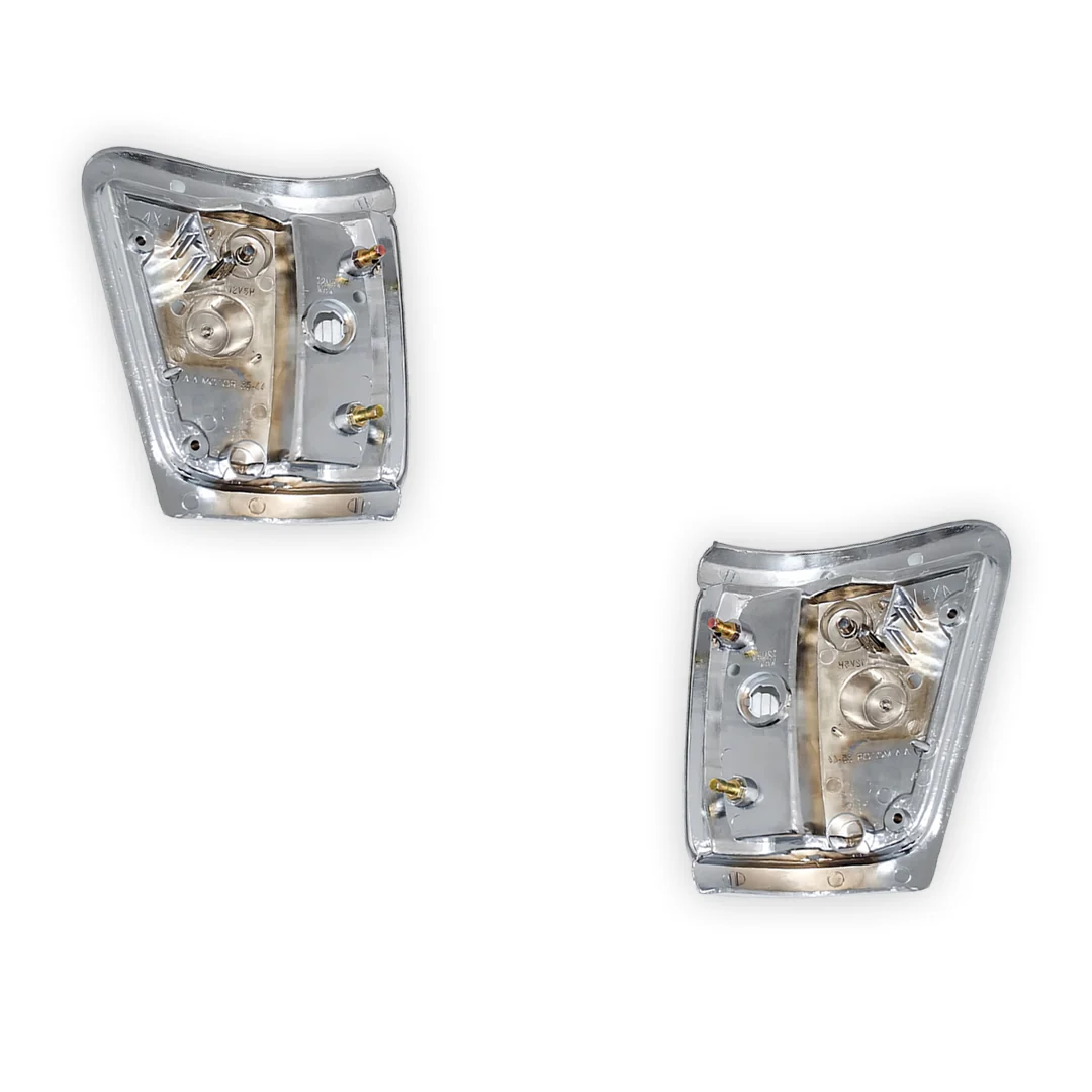 Toyota HiLux N50 (1991 - 1994) Corner Lights LH + RH - Image 3