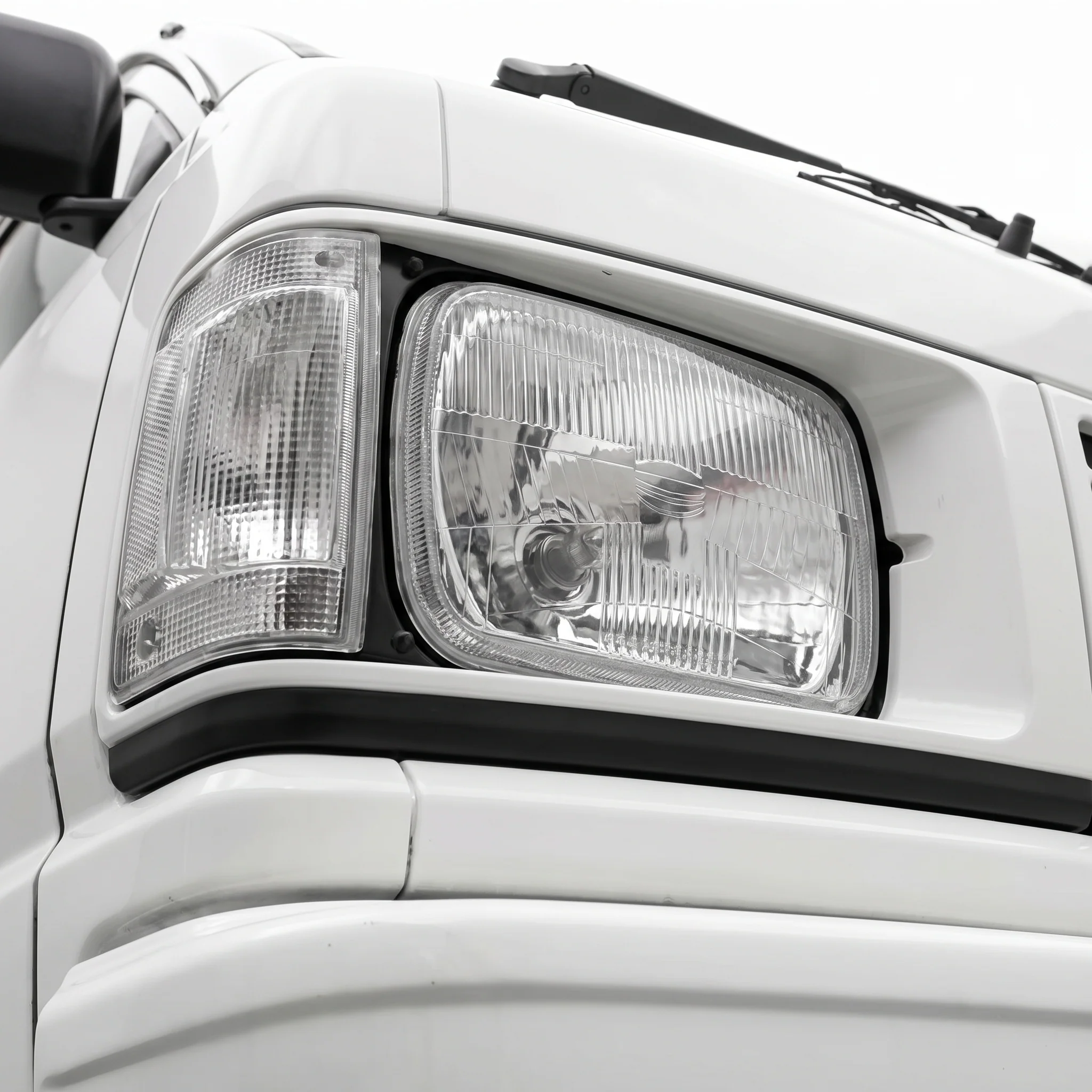 Toyota LiteAce M20 / M30 (1983 - 1989) Headlights with H4 Globe Glass Lens LH + RH - Image 3
