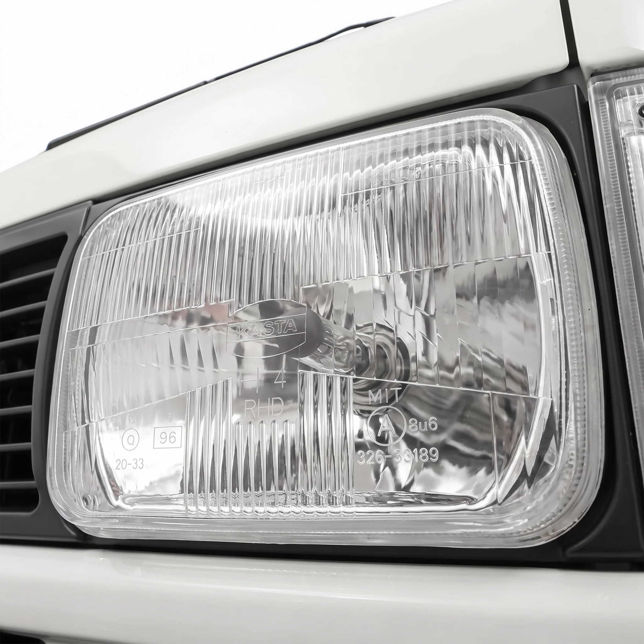 Toyota TownAce R20 / R30 Van (1992 - 1996) Headlights with H4 Globe Glass Lens LH + RH - Image 3
